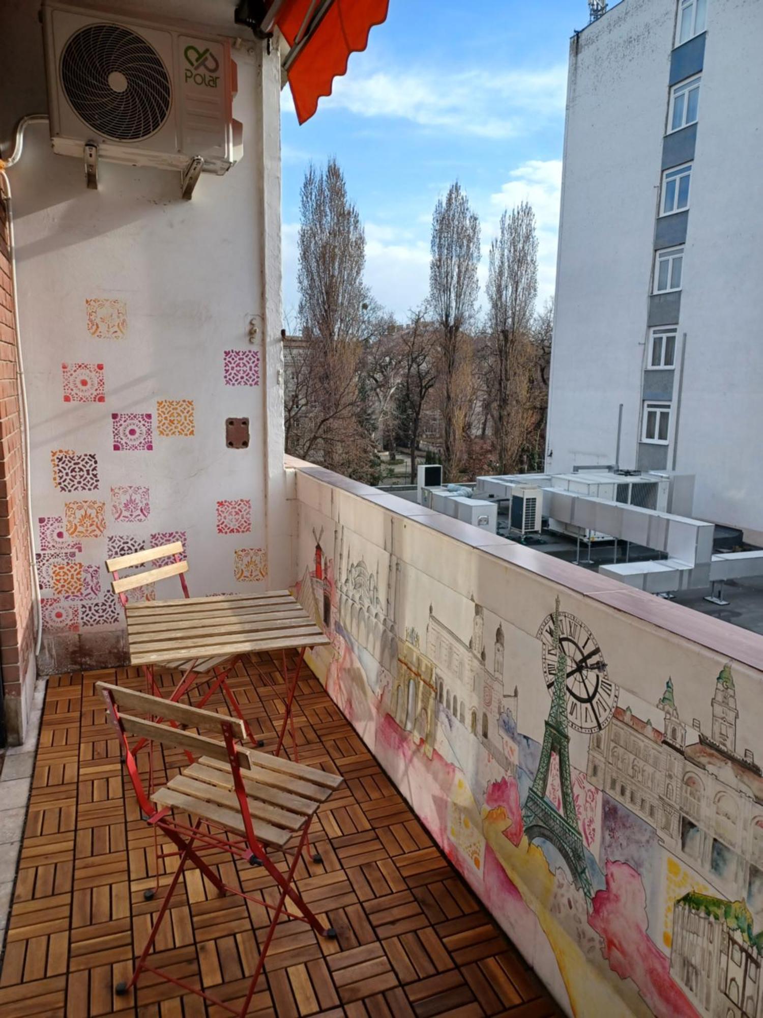 Hero'S Square Apartment บูดาเปสต์ ภายนอก รูปภาพ